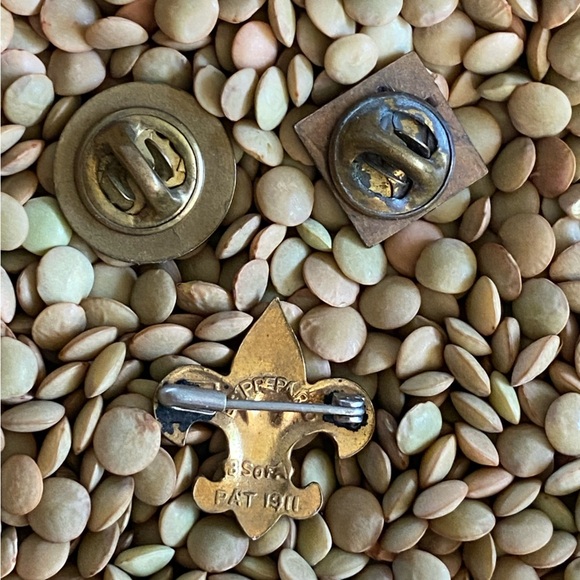 Vintage Boy Scouts Bobcat Pin Lot (3) Cub Scout Scouting America - Picture 2 of 2